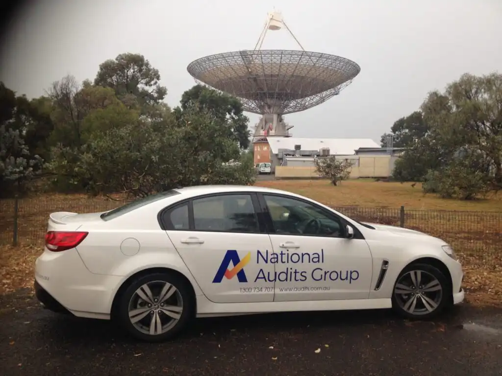The Dish and the King - field work in Parkes